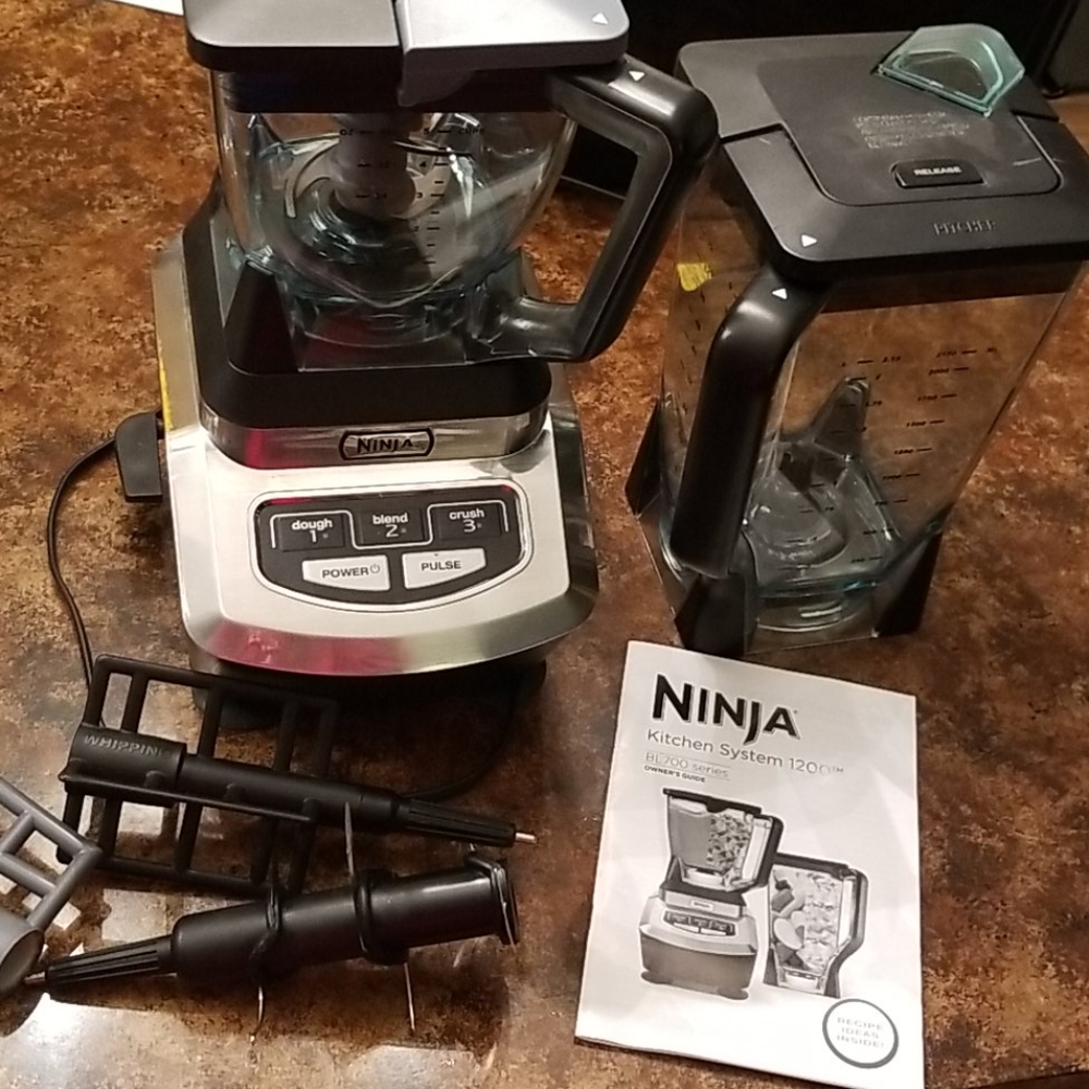 Ninja Kitchen system 1200 BL700 series